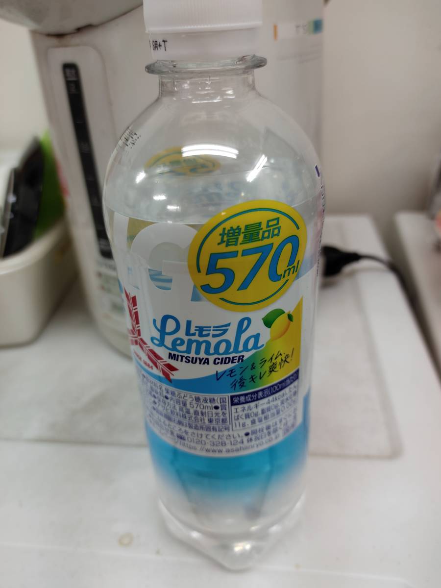 アサヒ飲料 三ツ矢サイダーレモラ PET 570ml 増量品 | 若者に向けたクールドリンク　　計２４本　_画像2