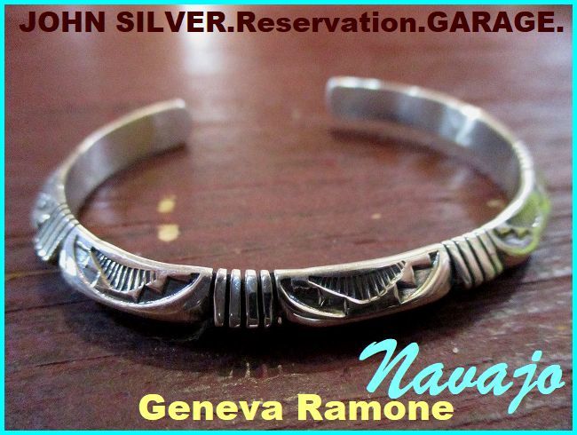 【NAVAJO】geneva/ramone/ナバホ族/シルバー/スタンプ/ワーク/バングル/銀製品/G/タイプ_画像1