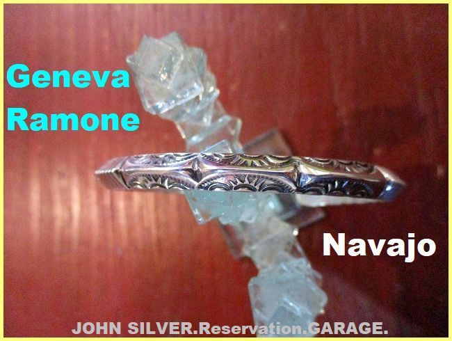 【NAVAJO】geneva/ramone/ナバホ族/シルバー/スタンプ/ワーク/バングル/銀製品/R/タイプ_画像7
