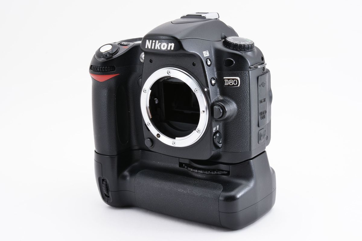 公式サイト D80 ニコン Nikon 【動作好調】 ボディ #451 カメラ デジタル一眼 バッテリーグリップ付き MB-D80 ニコン