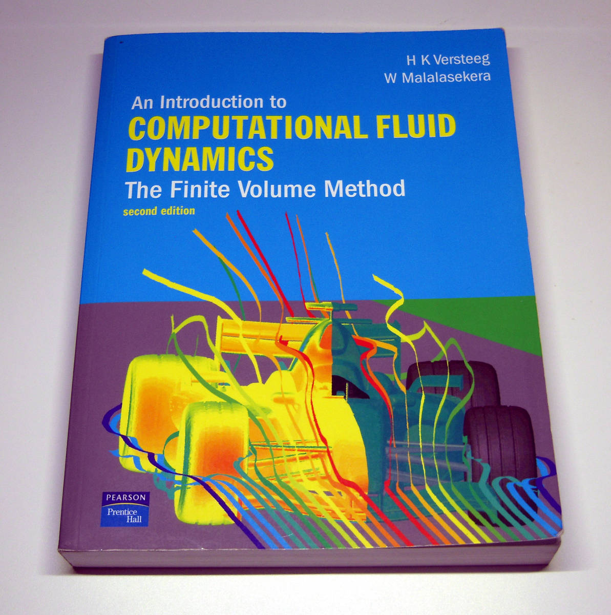 An Introduction to Computational Fluid Dynamics: The Finite Volume