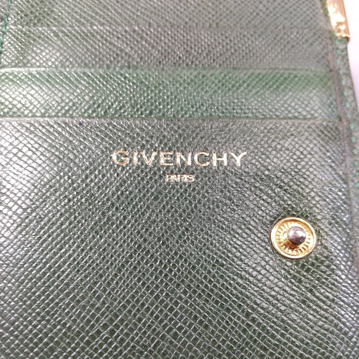 8106【同梱NG】 GIVENCHY 二つ折り 財布 グリーン ゴールド金具 がま口
