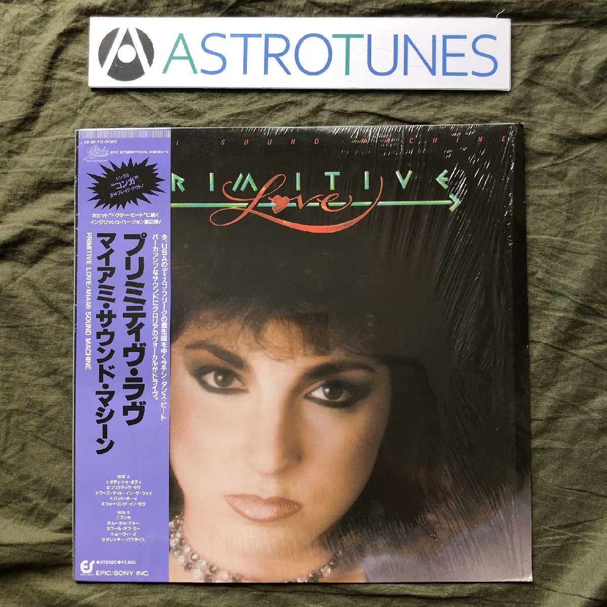 1986年 国内盤 マイアミ・サウンド・マシーン Miami Sound Machine LPレコード プリミティヴ・ラヴ Primitive Love 帯付 Gloria Estefan_画像1