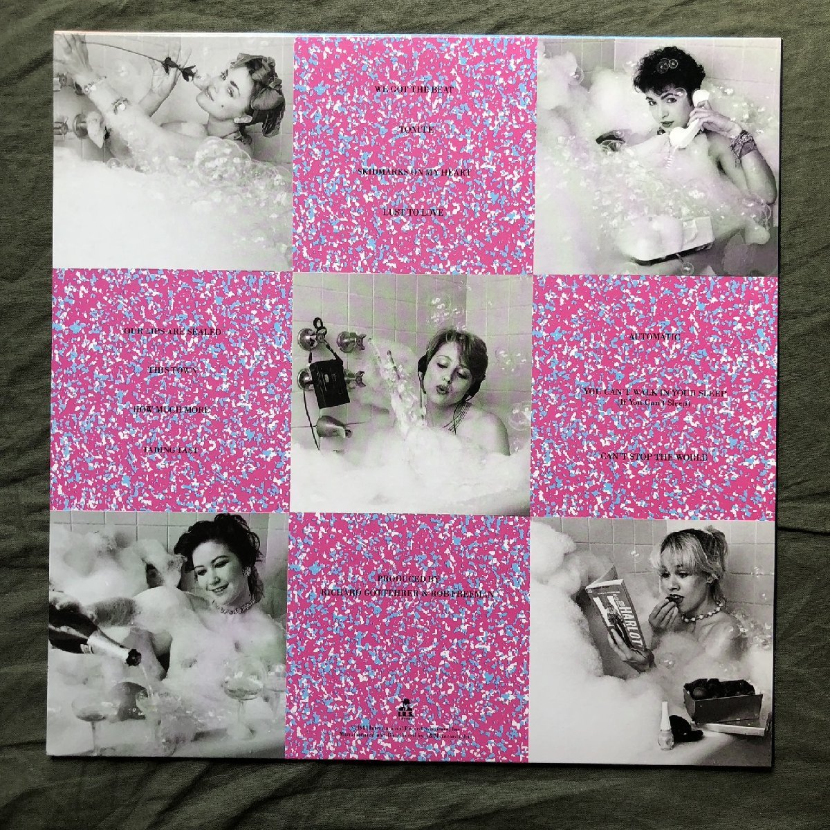 美盤 STERLING刻印 1981年 米国盤 ゴーゴーズ Go-Go's LPレコード Beauty And The Beat ベリンダ・カーライル Belinda Carlisleの画像2