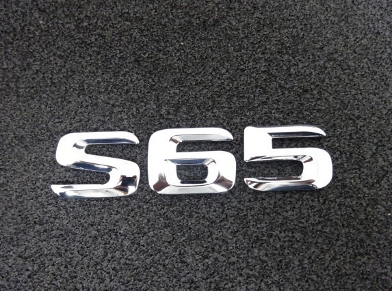 メルセデス ベンツ S65 トランク エンブレム リアゲートエンブレム W222 Sクラス セダン 高年式形状の画像1