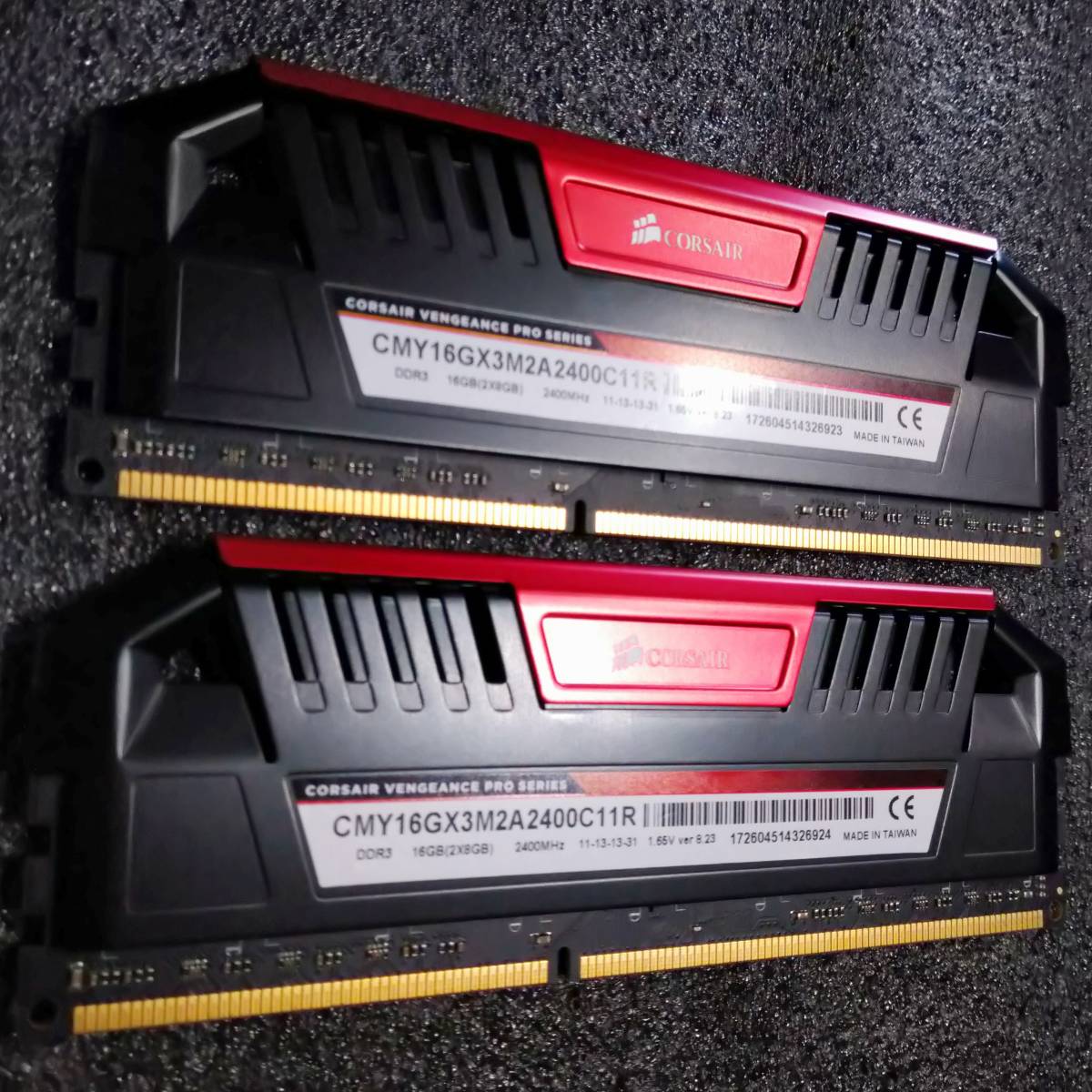 【中古】DDR3メモリ 16GB(8GB2枚組) CORSAIR VENGEANCE PRO SERIES CMY16GX3M2A2400C11R [DDR3-2400 PC3-19200]