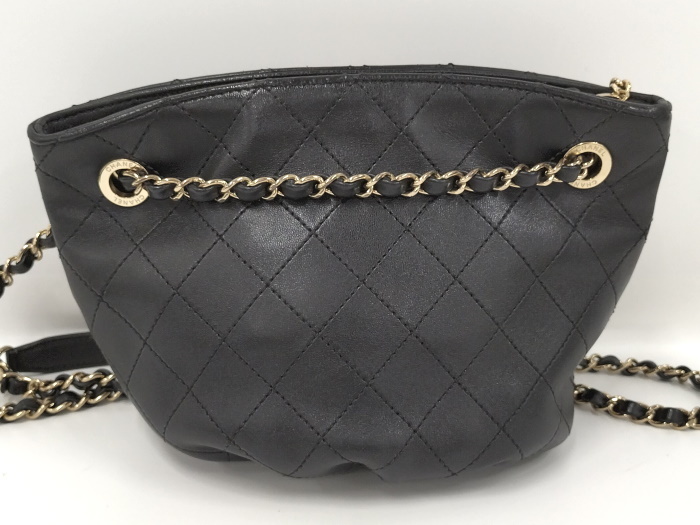 【中古】CHANEL マトラッセ ミニチェーンショルダーバッグ シェル 貝殻 レザー ブラック_画像2