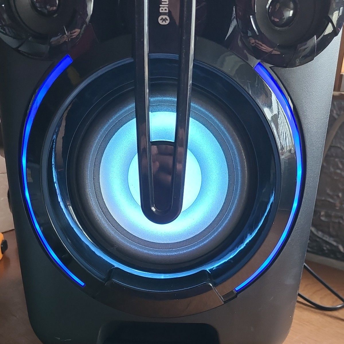TOSHIBA TY-ASC60 Blutooth スピーカー ポータブルサウンド TOSHIBA TY-ASC60 Blutooth スピーカー ポータブルサウンド