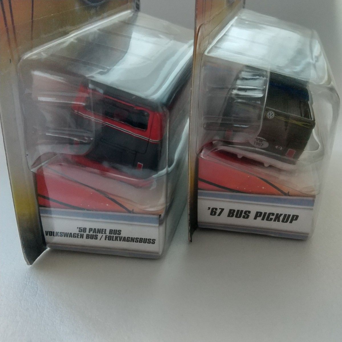ホットウィール VW '58 PANEL BUS / '67 PICUP 2台セット 緑/灰 ホットウィール VW '58 PANEL BUS / '67 PICUP 2台セット 緑/灰