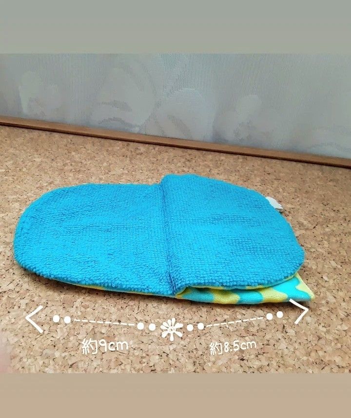 ハンドメイド☆パクパクミトン☆お料理やお掃除などに♪鍋つかみ 黄色と水色のなみなみ柄 ブルー