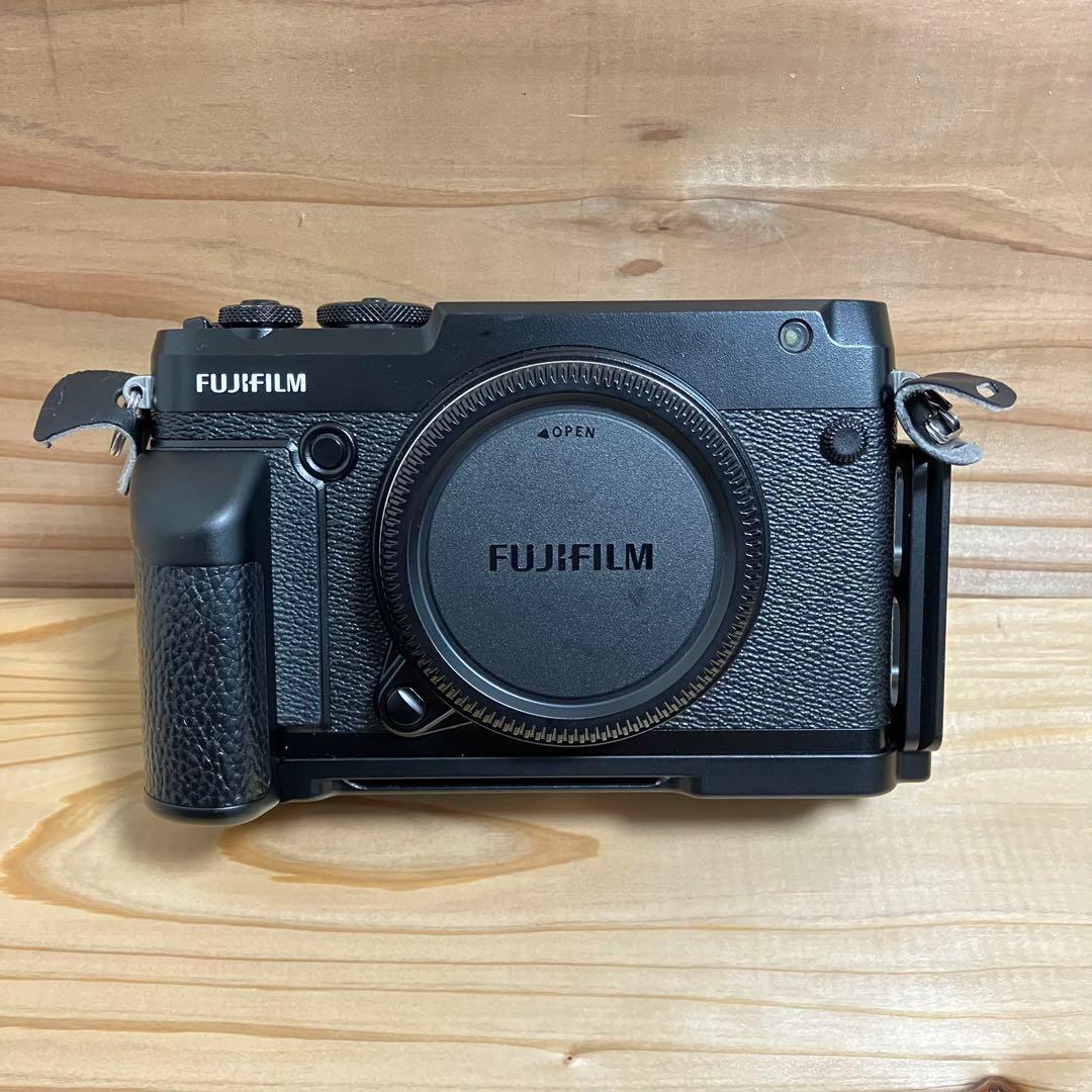 人気の贈り物が大集合 FUJIFILM GFX 50R 美品 富士フイルム バッテリー