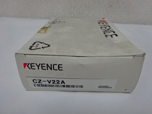新品 KEYENCE ディジタルカラーセンサ アンプ CZ-V22A