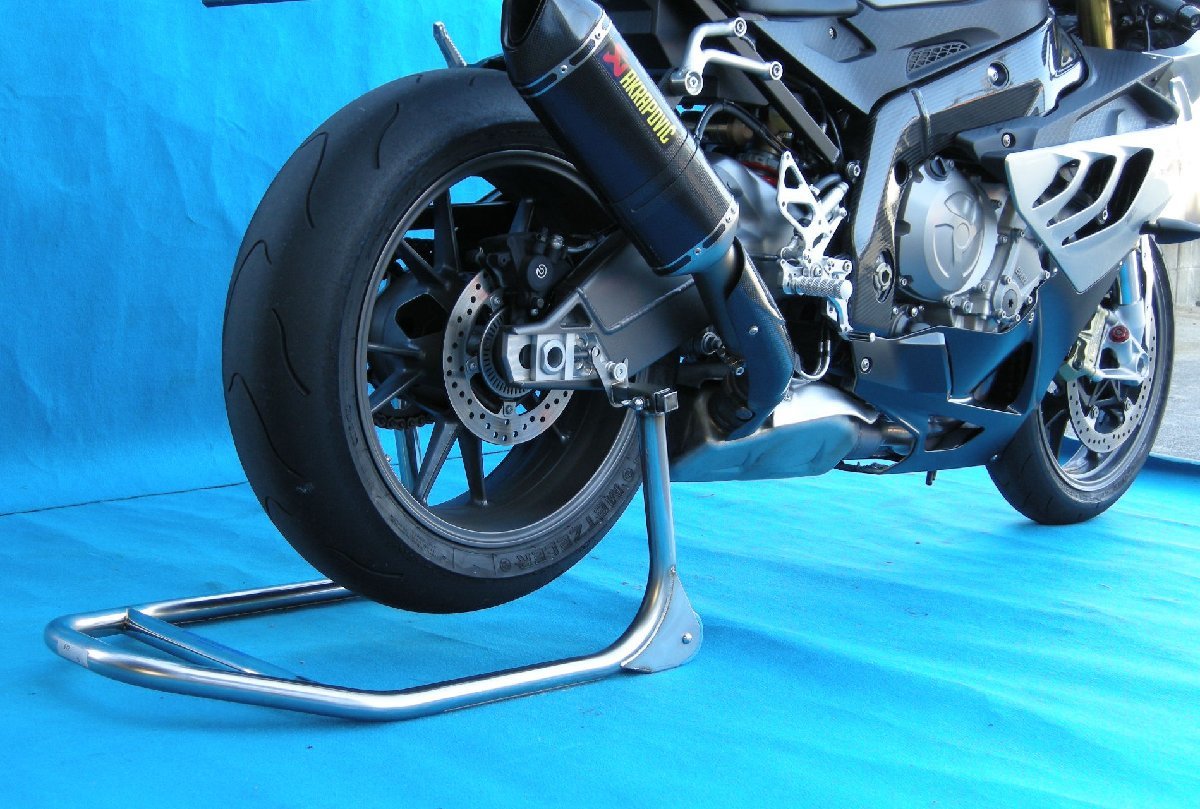 BMW　リヤスタンド用 アルミボス　　S1000RR M1000RR G310R_イメージ画像（使用例）