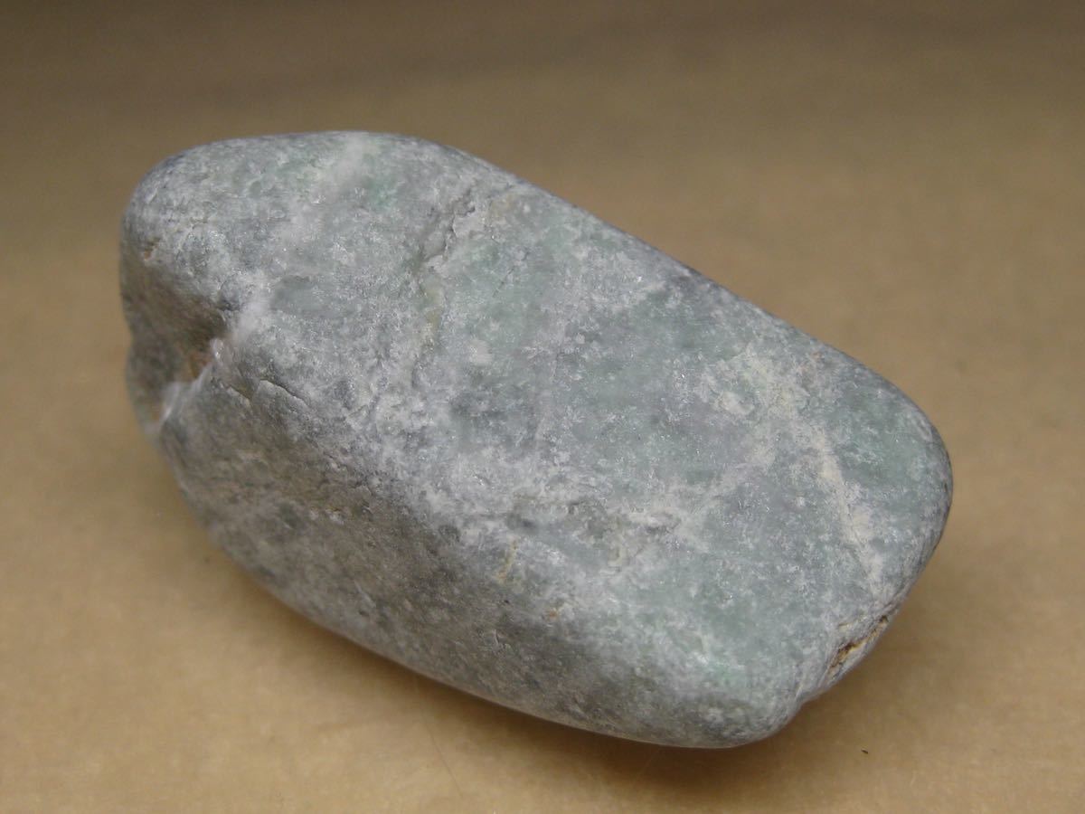  thread fish river production ..46g jade raw ore mineral 