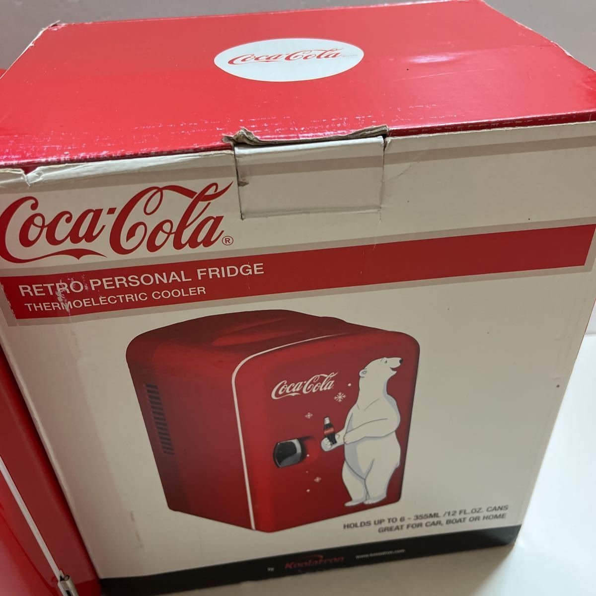 コカコーラ Coca-Cola ポータブル ミニ冷蔵庫 冷温切替 白くまデザイン 冷温庫 箱付き 動作確認済 限定品 インテリア 送料無料の画像3