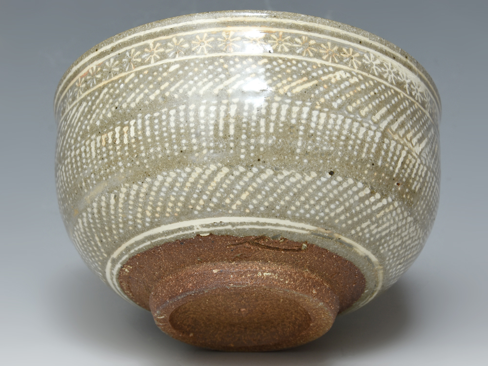 鏡山窯 井上東也(造)唐津茶碗 三島唐津 高麗茶碗 共箱 共布 鏡山窯 井上東也(造)唐津茶碗 三島唐津 高麗茶碗 共箱 共布
