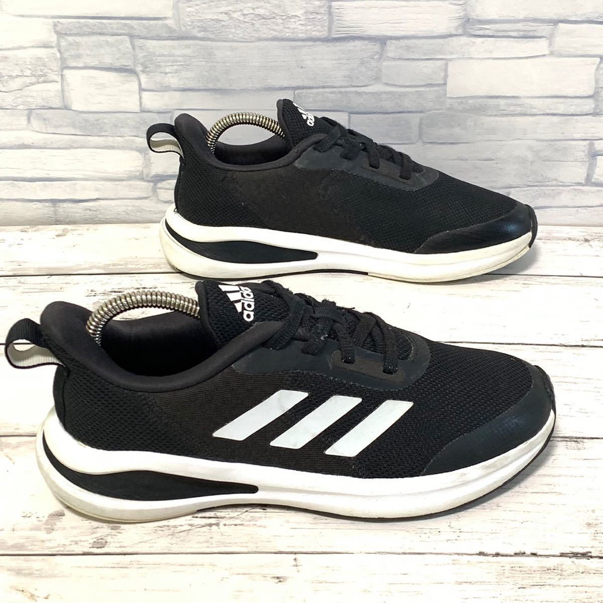 R4336bh【adidas アディダス】22cm ランニングシューズ 黒 キッズ レディース 靴 フォルタラン FortaRun 子供靴 運動靴 男の子 女の子_画像3