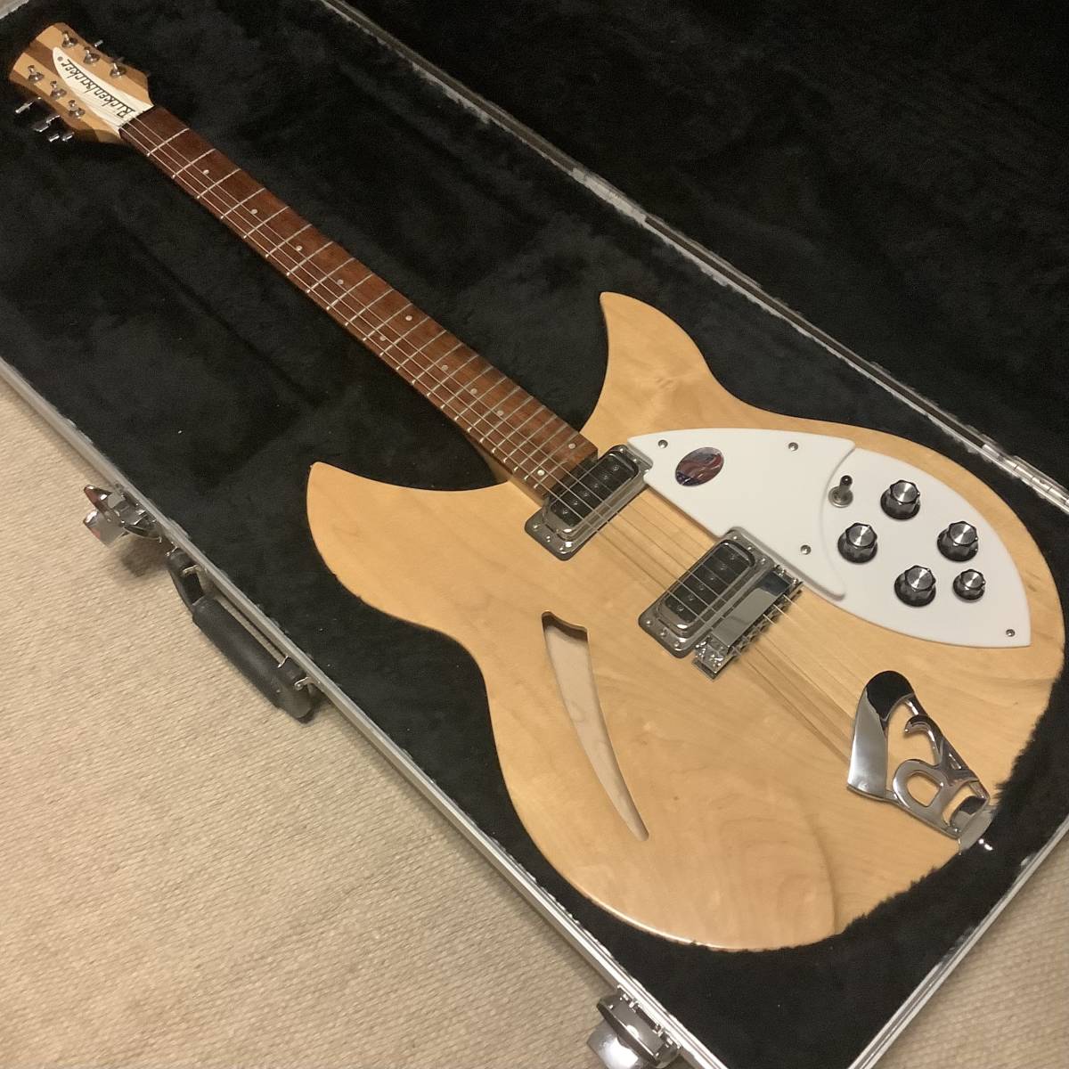 美品12年製330リッケンバッカー定価36万MaplegloセミアコRickenbacker