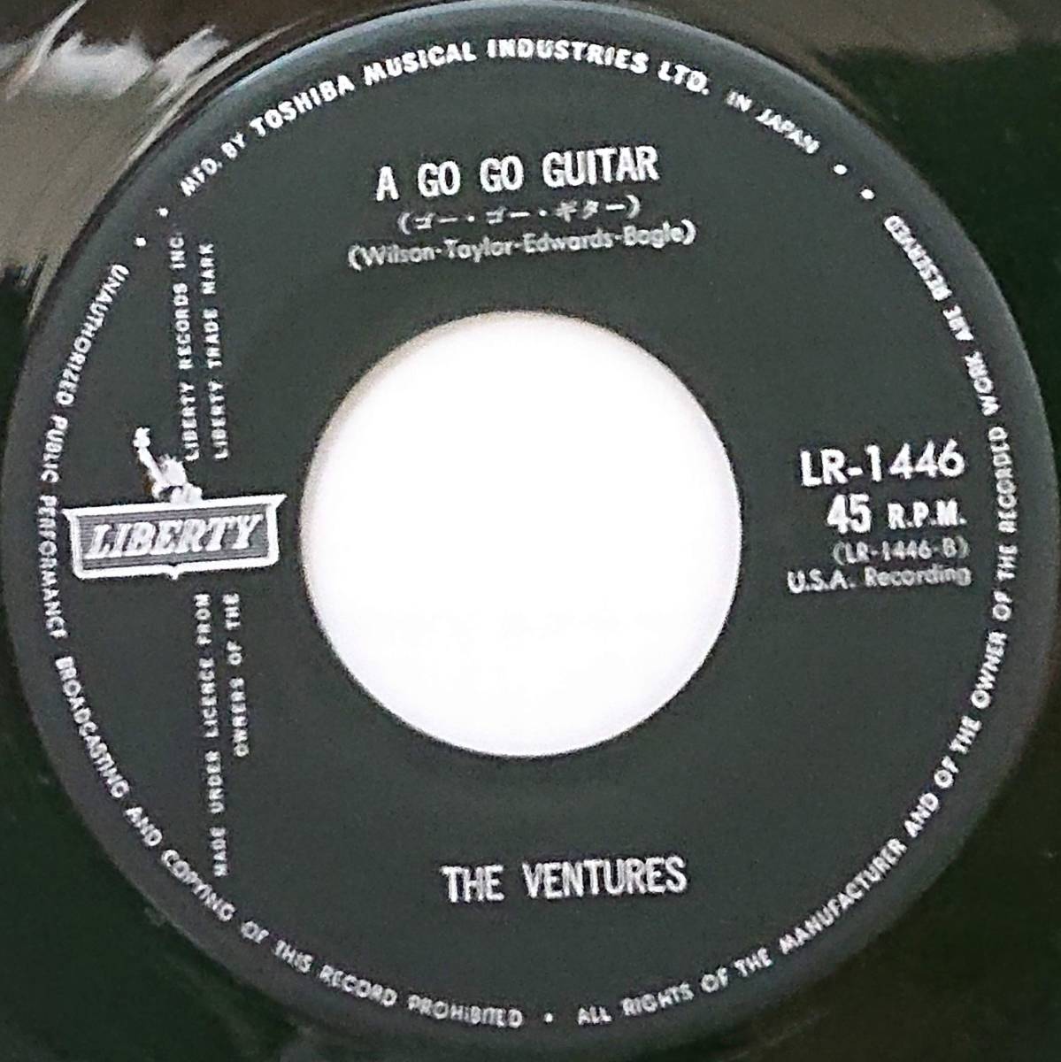 THE VENTURES : GO GO SLOW / GO GO GUITAR 国内盤 中古 アナログ EPシングルレコード盤 1965年 LR-1446 M2-KDO-1196_画像6