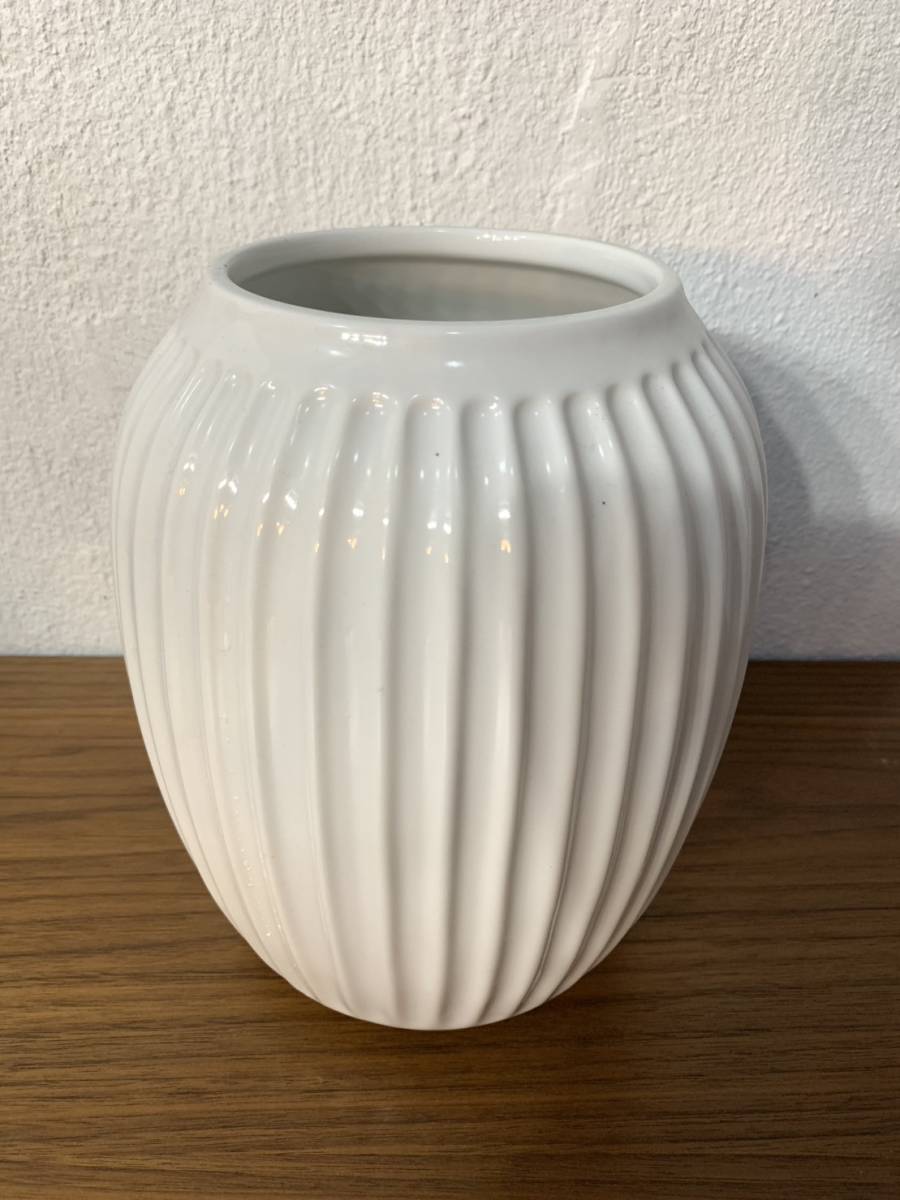 2022年激安 KAHLER 【エレガント】 HAMMERSHOI ホワイト H21cm フラワーベース 花瓶