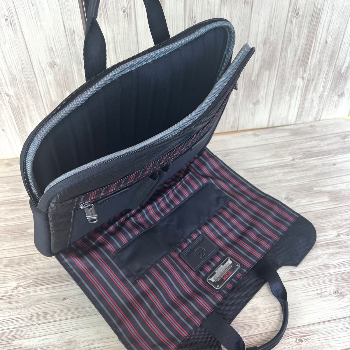 美品希少】TUMI × JAL 機内限定 トュミ ビジネスバッグ セカンド 美品希少】TUMI × JAL 機内限定 トュミ ビジネスバッグ セカンド