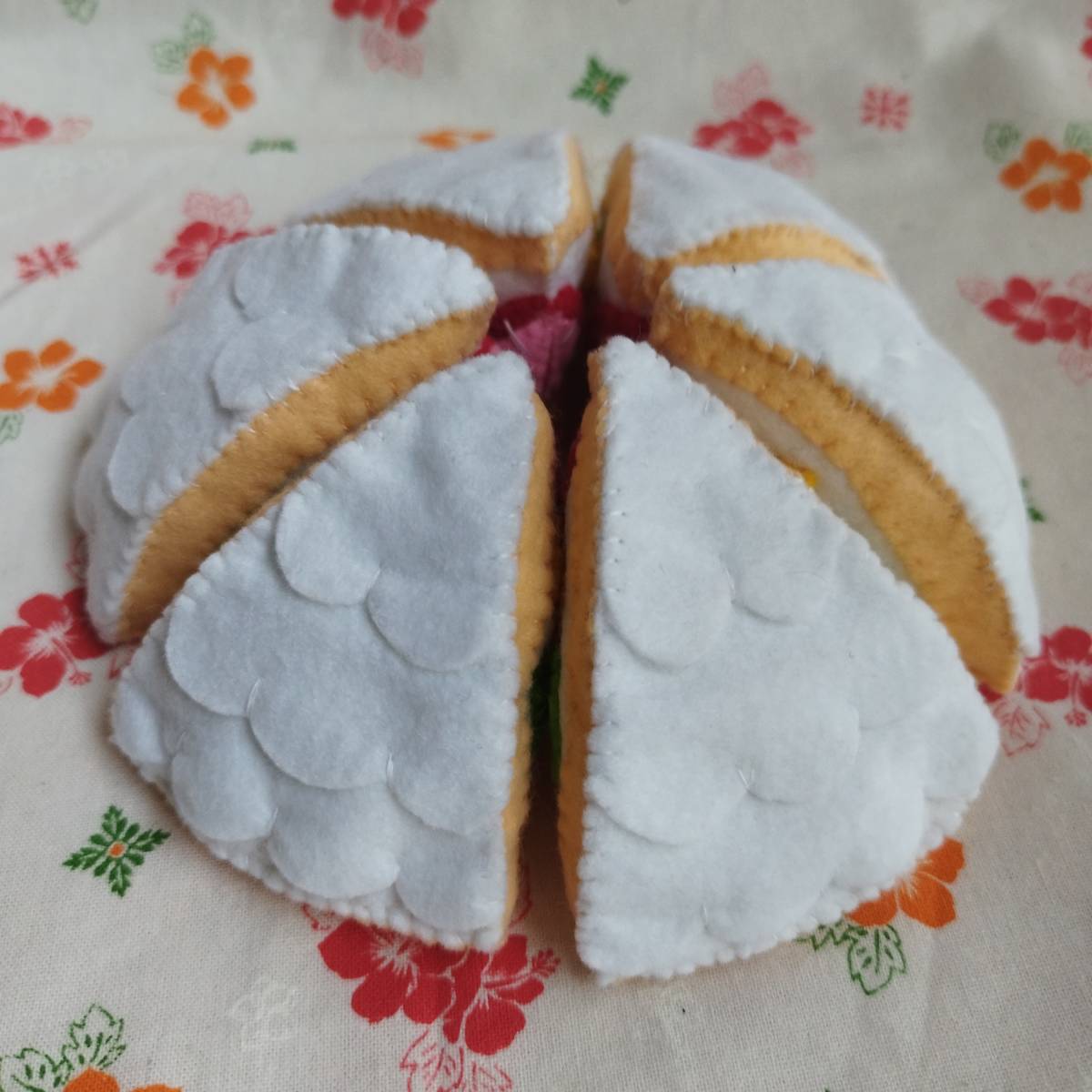  felt playing house frill dome cake 