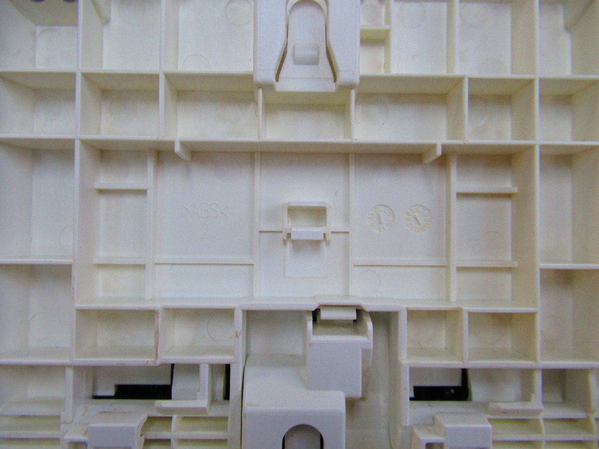 Ω XI2 6265 保証有 17年製 Saxa サクサ PLATIAⅡ 30ボタン標準 Ω XI2 6265 保証有 17年製 Saxa サクサ PLATIAⅡ 30ボタン標準