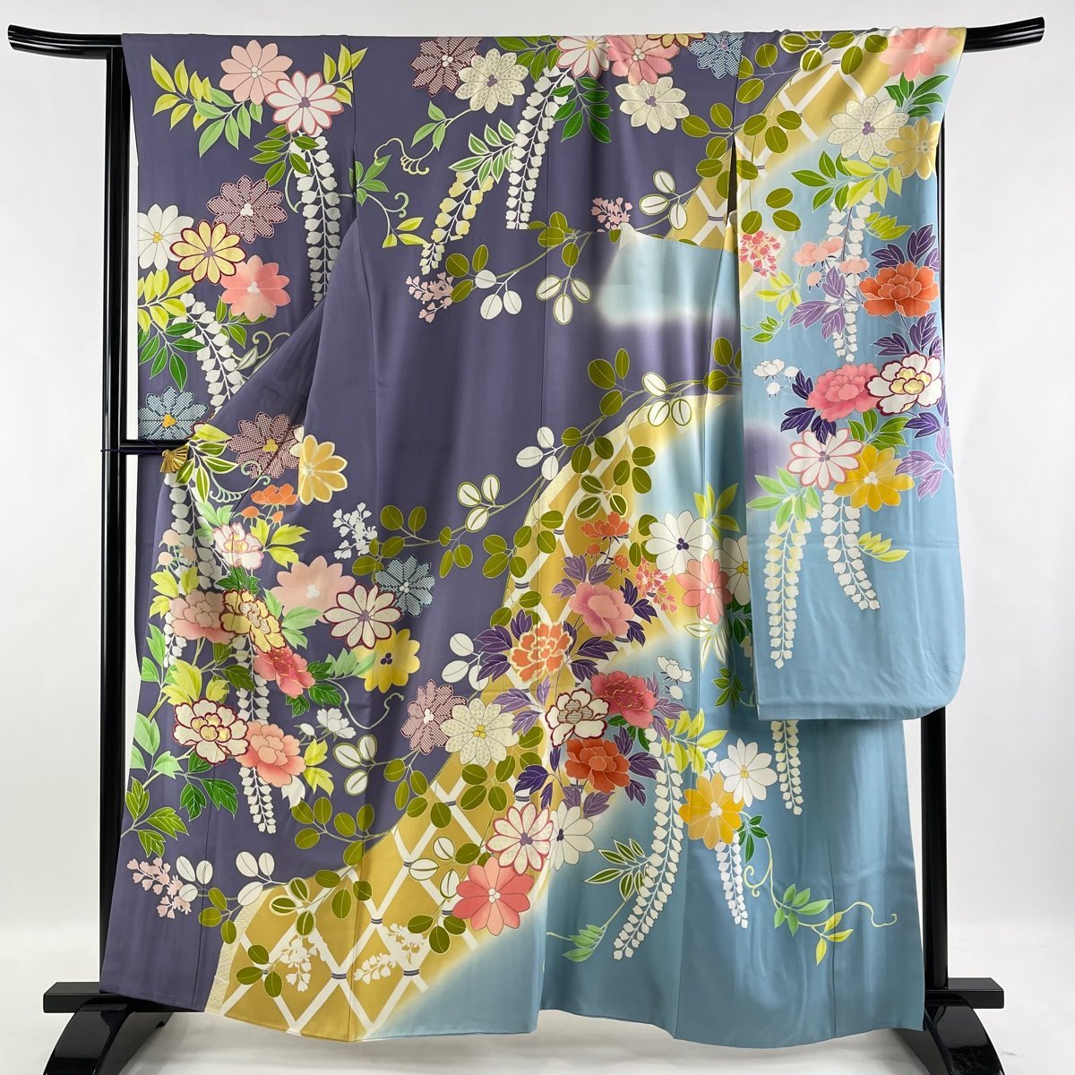 振袖逸品落款千總草花間垣金糸金彩薄紫袷身丈162cm 裄丈68cm L 正絹