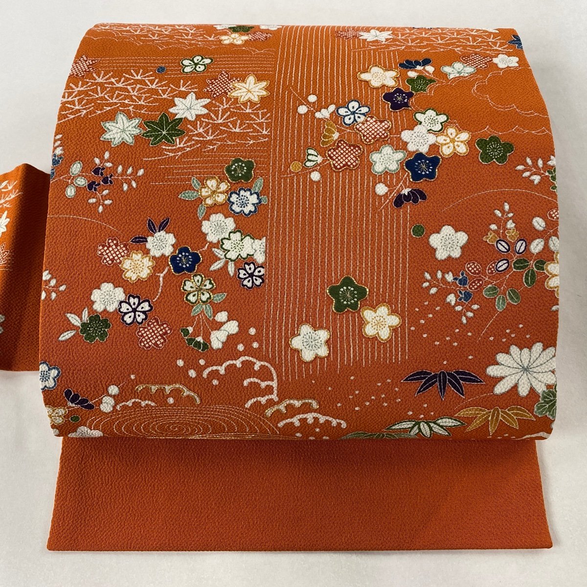 数々のアワードを受賞】 金糸 流水 草花 逸品 美品 名古屋帯 縮緬