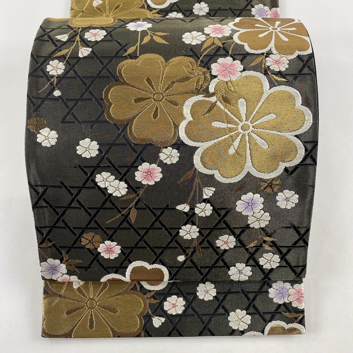 新しい季節 金色 箔 金糸 籠目 桜 振袖向き 秀品 美品 袋帯 六通