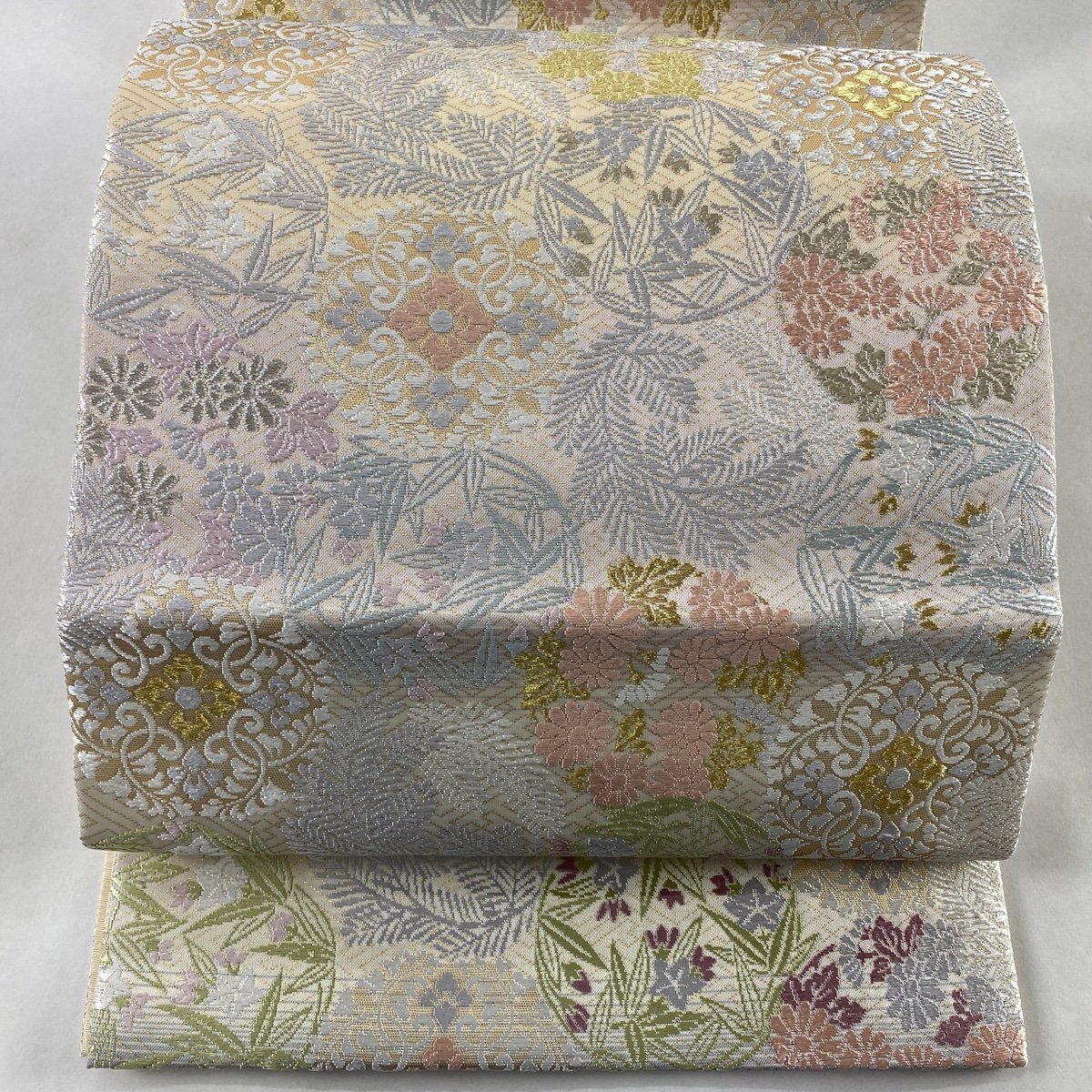 コンビニ受取対応商品】 袋帯 美品 名品 華文 松竹 金糸 箔 クリーム
