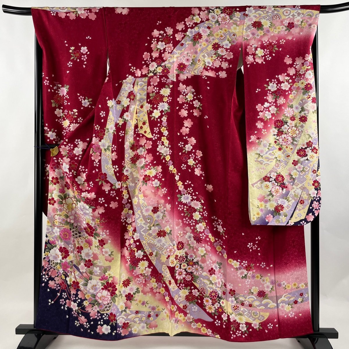 低価格の 赤 金彩 箔 熨斗 花籠 袷 L 裄丈67.5cm 身丈159.5cm 振袖