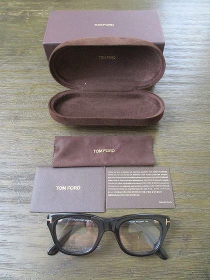 本物 正規 新宿伊勢丹購入 トムフォード TOM FORD TF5178 黒縁眼鏡 ウェリントン アイウェア 黒 _画像1