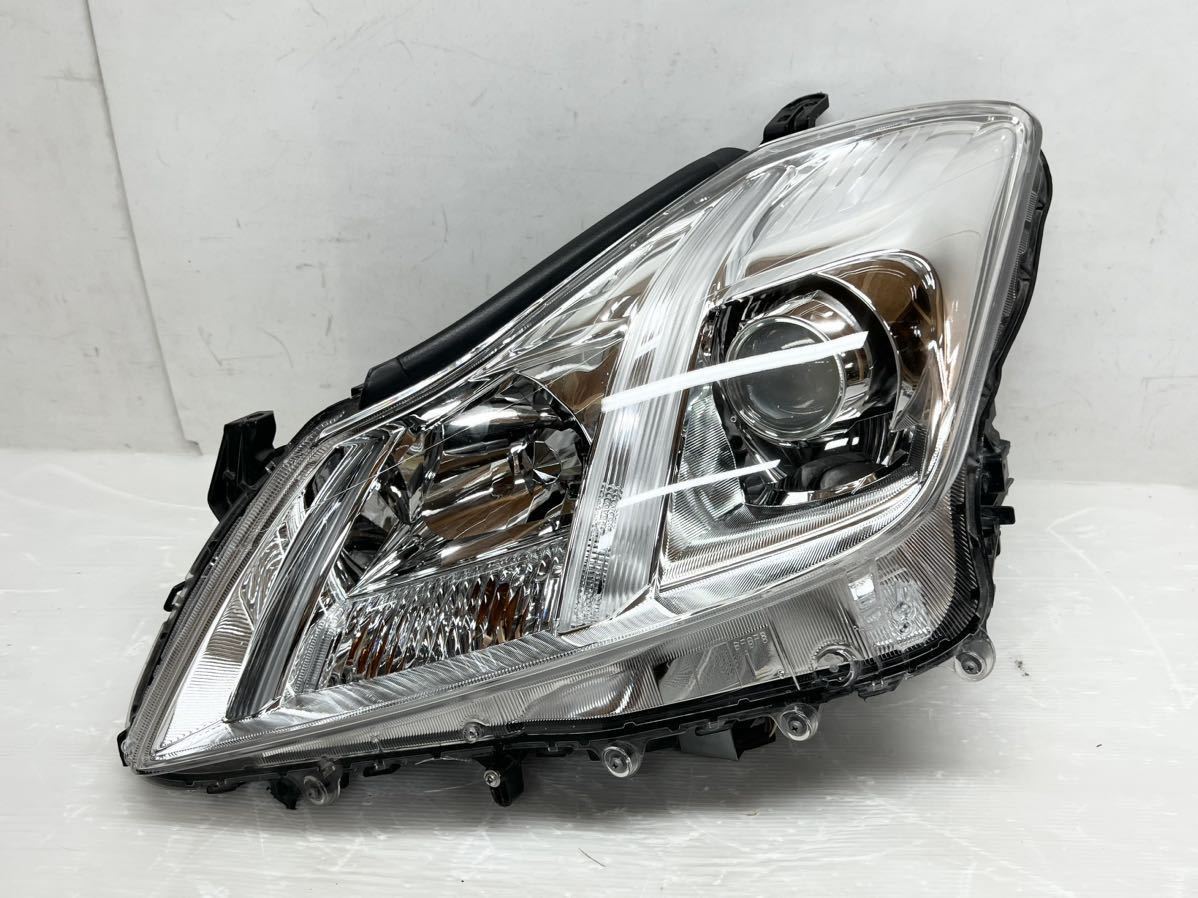 送料込 即決 クラウン ロイヤル GRS200 /GRS201/GRS202 純正 HID 送料込 即決 クラウン ロイヤル GRS200 /GRS201/GRS202 純正 HID