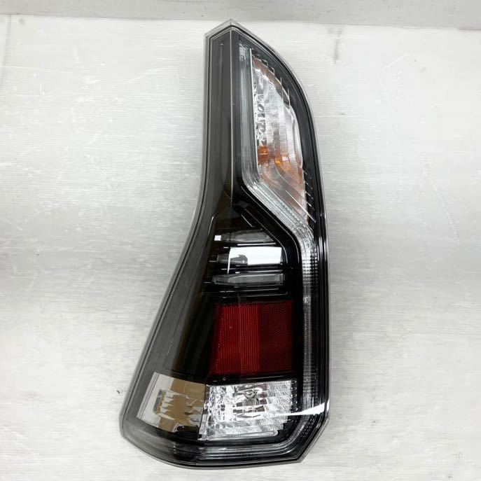 送料込 即決 セレナ e-POWER C27 前期 純正 LED 左 テールランプ 送料込 即決 セレナ e-POWER C27 前期 純正 LED 左 テールランプ