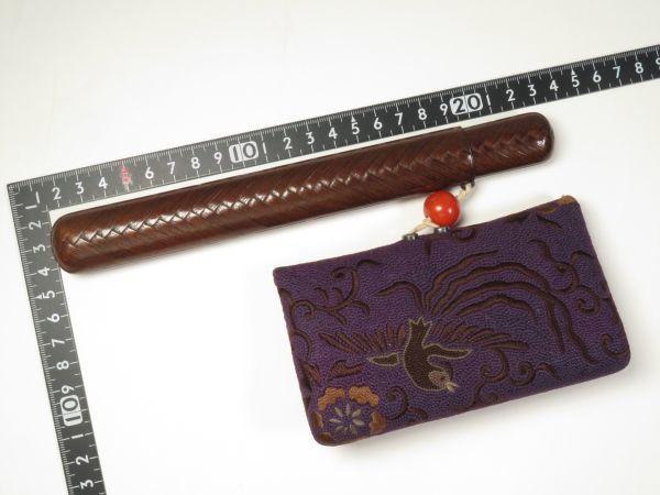 [5581] Meiji времена . дерево умение тубус (... затянуть ) феникс map . хорошо вышивка кошелек . металлические принадлежности ( первый товар * покупка товар )