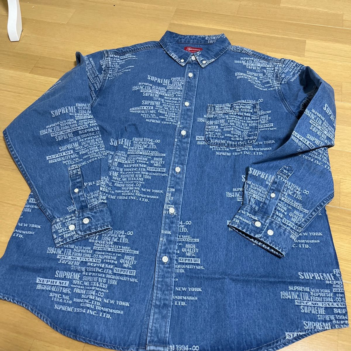 supreme シュプリーム 新品 本物 L ロゴ 総柄 デニムシャツ 羽織 supreme シュプリーム 新品 本物 L ロゴ 総柄 デニムシャツ 羽織
