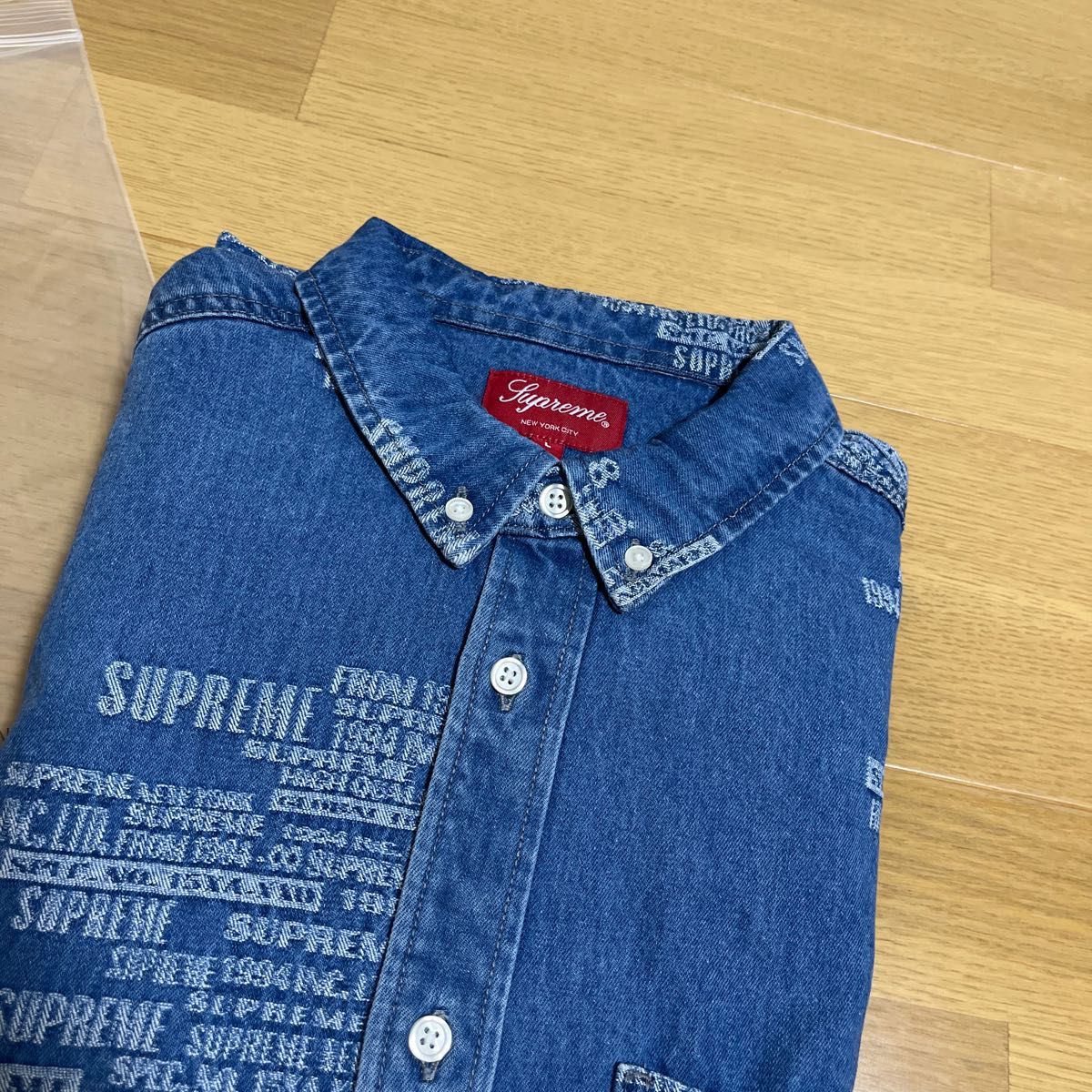 supreme シュプリーム 新品 本物 L ロゴ 総柄 デニムシャツ 羽織 supreme シュプリーム 新品 本物 L ロゴ 総柄 デニムシャツ 羽織