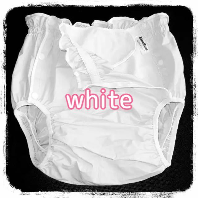 オムツカバー　介護用品　大人用　Mサイズ　新品未使用保管品海外製　White 成人用