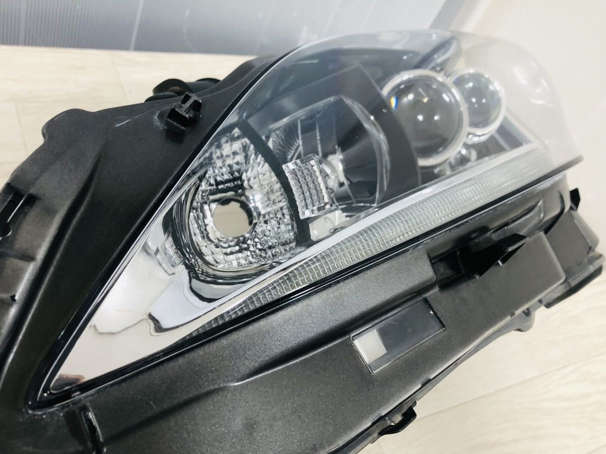 クリーニング済　レクサス CT200h ZWA10 前期 左右　セット　ヘッドライト LED KOITO 76-10 打刻 CM 管理2300098_画像2