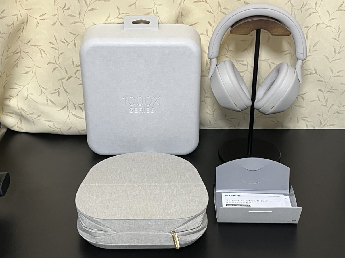超美品 SONY ソニー プラチナシルバー WH-1000XM5(S) ワイヤレス