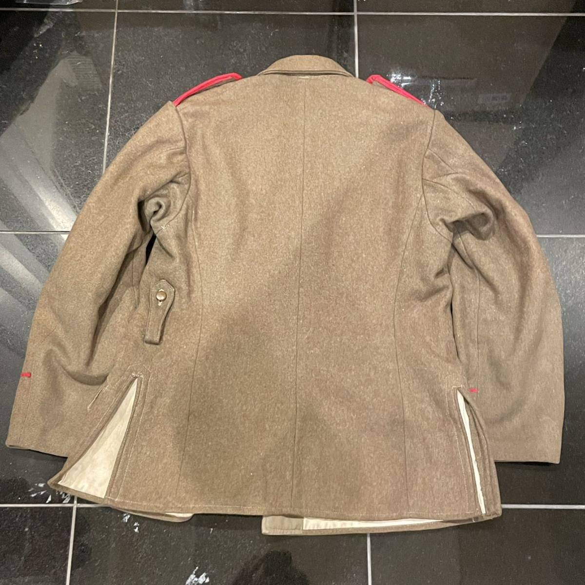 1000円〜 当時物 昭和19年製 旧日本軍 旧日本陸軍 軍服 軍隊 三 1000円〜 当時物 昭和19年製 旧日本軍 旧日本陸軍 軍服 軍隊 三