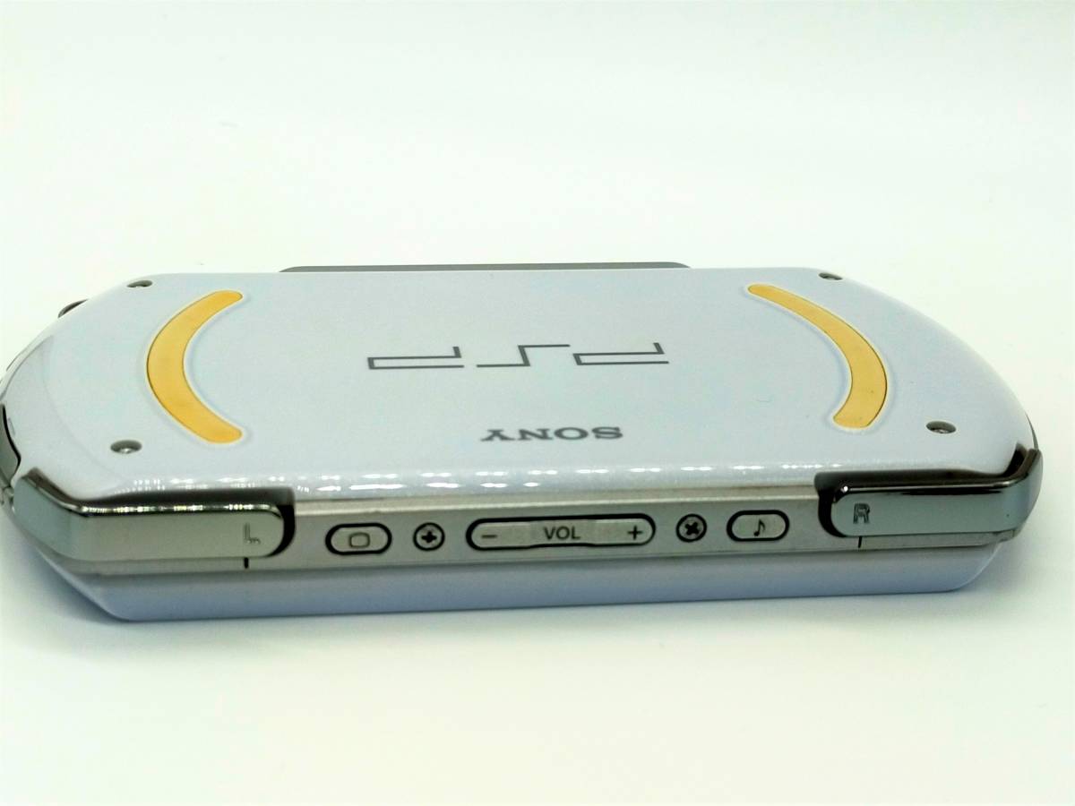 PSP go プレイステーション・ポータブル go パール・ホワイト (PSP