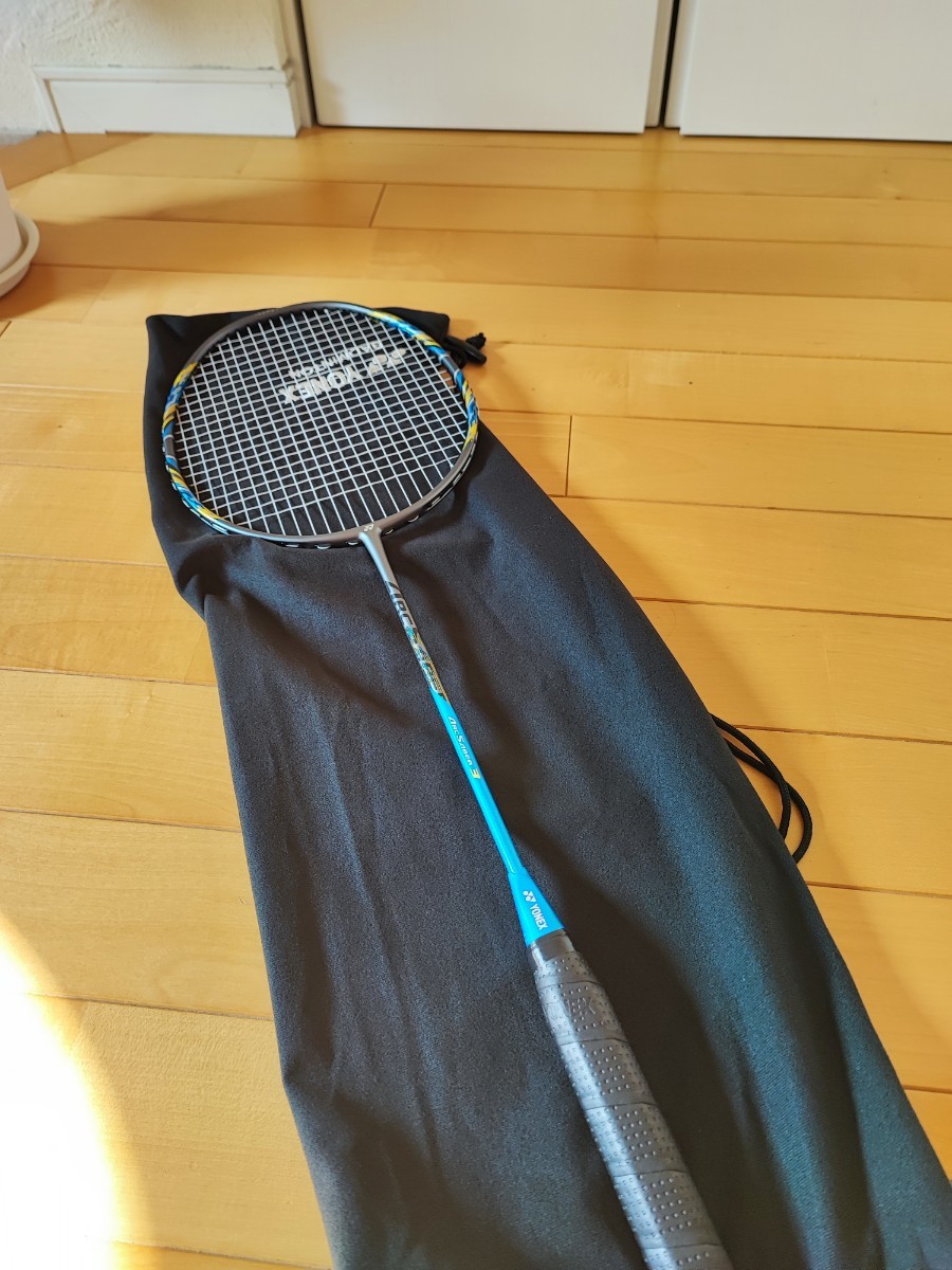 美品】ヨネックス YONEX ナノフレア700 バドミントンラケット 5U-