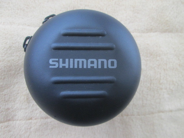 美品 シマノ(SHIMANO) セミハードスプールガード PC-218W ブラック Mサイズ_画像1