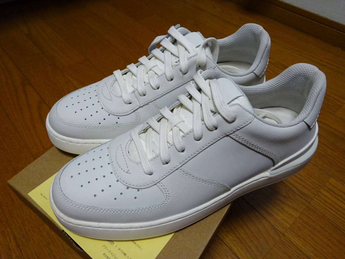 新品未使用 Clarks ブーツ 26cm 新品未使用 Clarks ブーツ 26cm