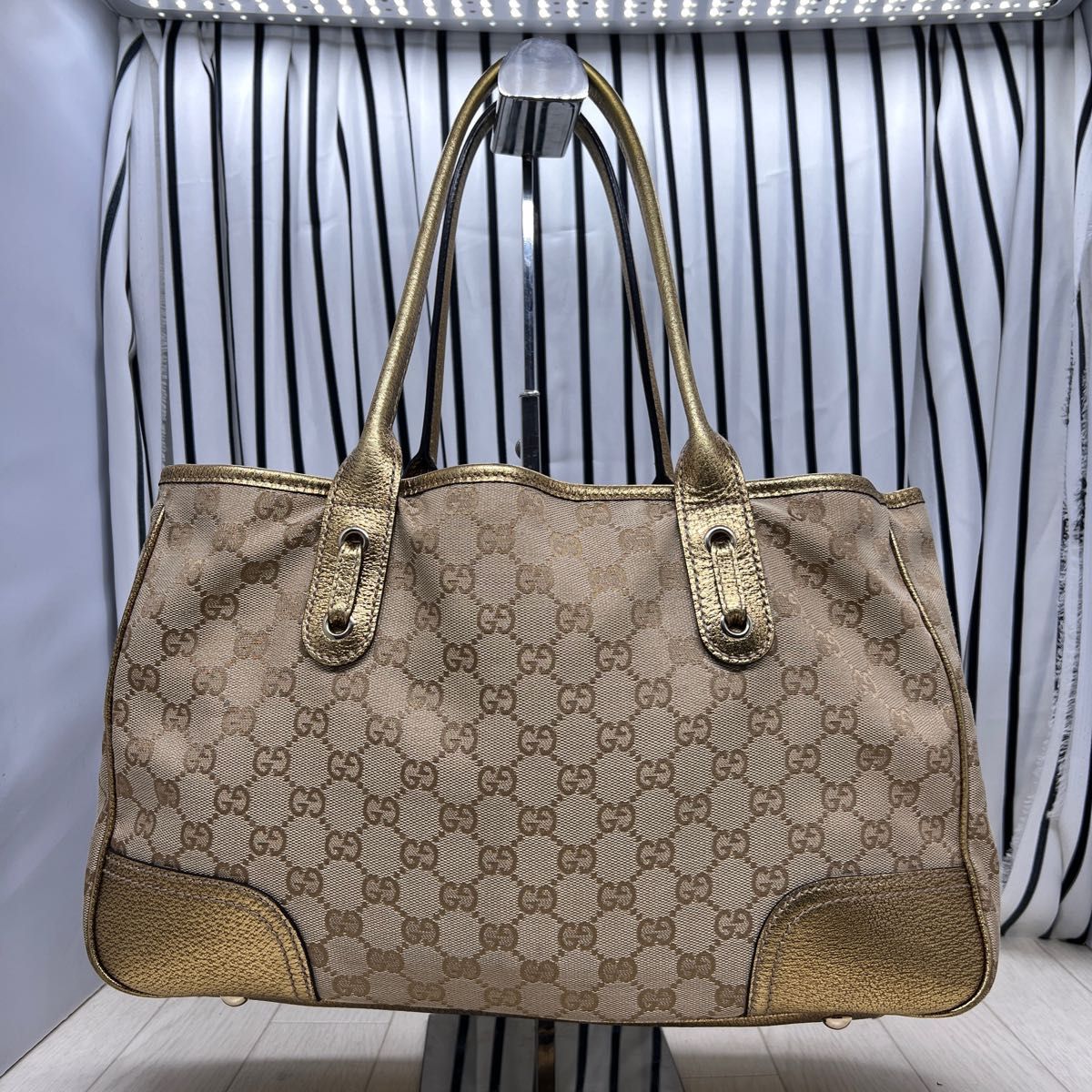 美品】GUCCI グッチ プリンシー GG柄 シマレザー トートバッグ 白-