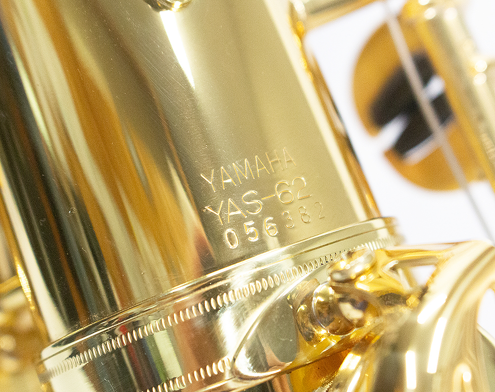 アルトサックス ヤマハ YAMAHA YAS-62 ゴールドラッカー 純正ハードケース リード 付属品多数 管楽器 現状品 2020068の画像7