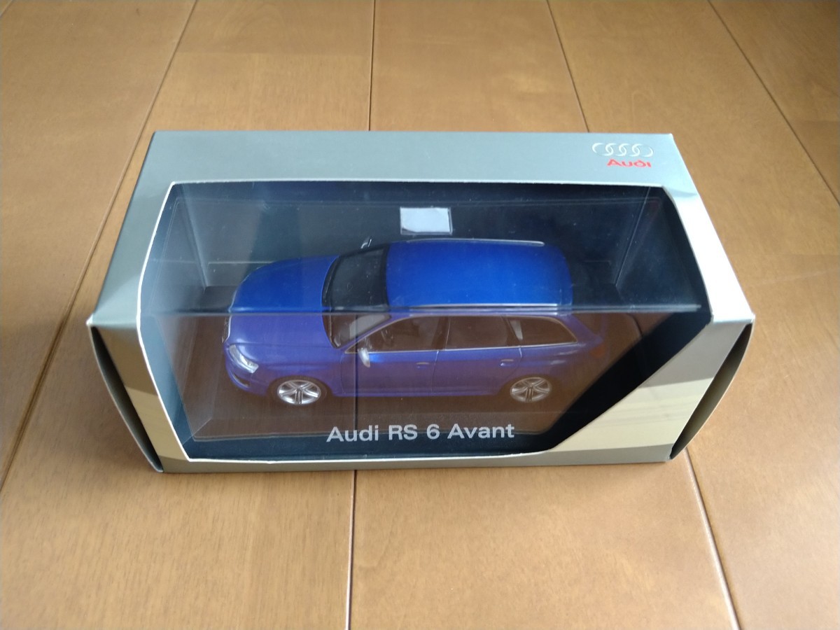 Audi 純正 特注 Audi RS6 Avant 紺 1/43