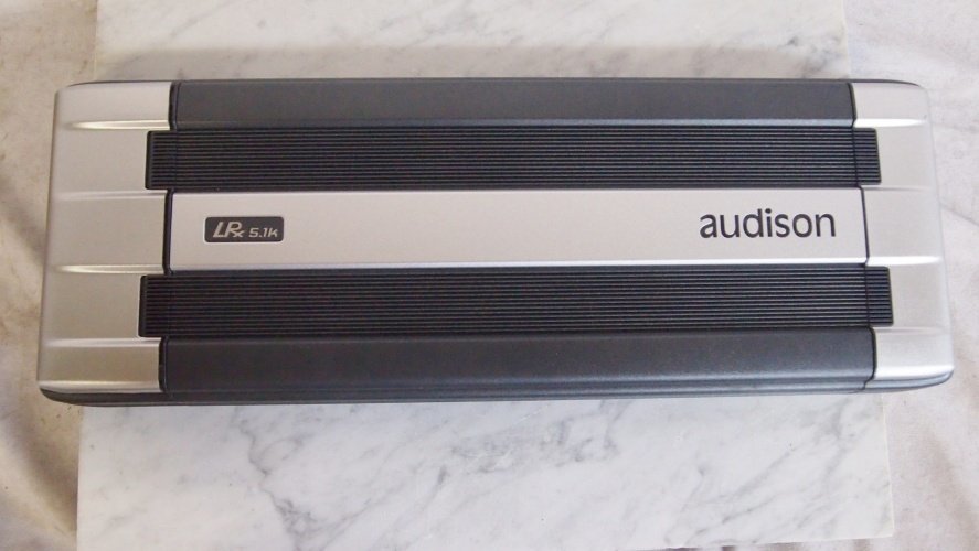 K○【現状品】Audison LRX5.1K オーディソン 5ch パワーアンプ-擴大機